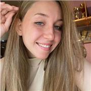 Estudiante universitaria de Magisterio en Educación Primaria se ofrece a impartir clases particulares de todas las asignaturas para PRIMARIA y 1º de la E.S.O
